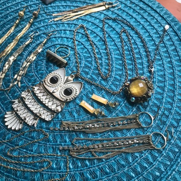 My Owl's Treasure ~ Costume Jewelry Lot - 9 Pieces Women Teens Gold Yellow White - Picture 5 of 9